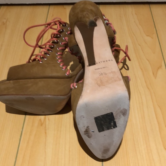 Brian Atwood suede platform heels size 6.5 - Picture 7 of 10